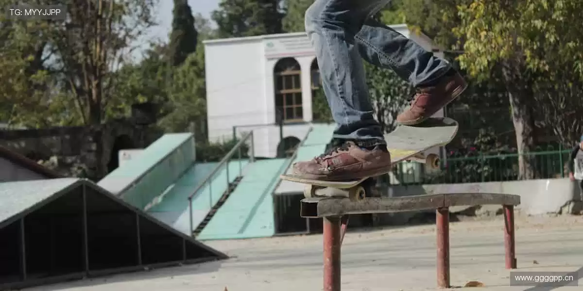 🎯 专业装备,助力突破极限!💪 每一次挥拍,都是精准的胜利!